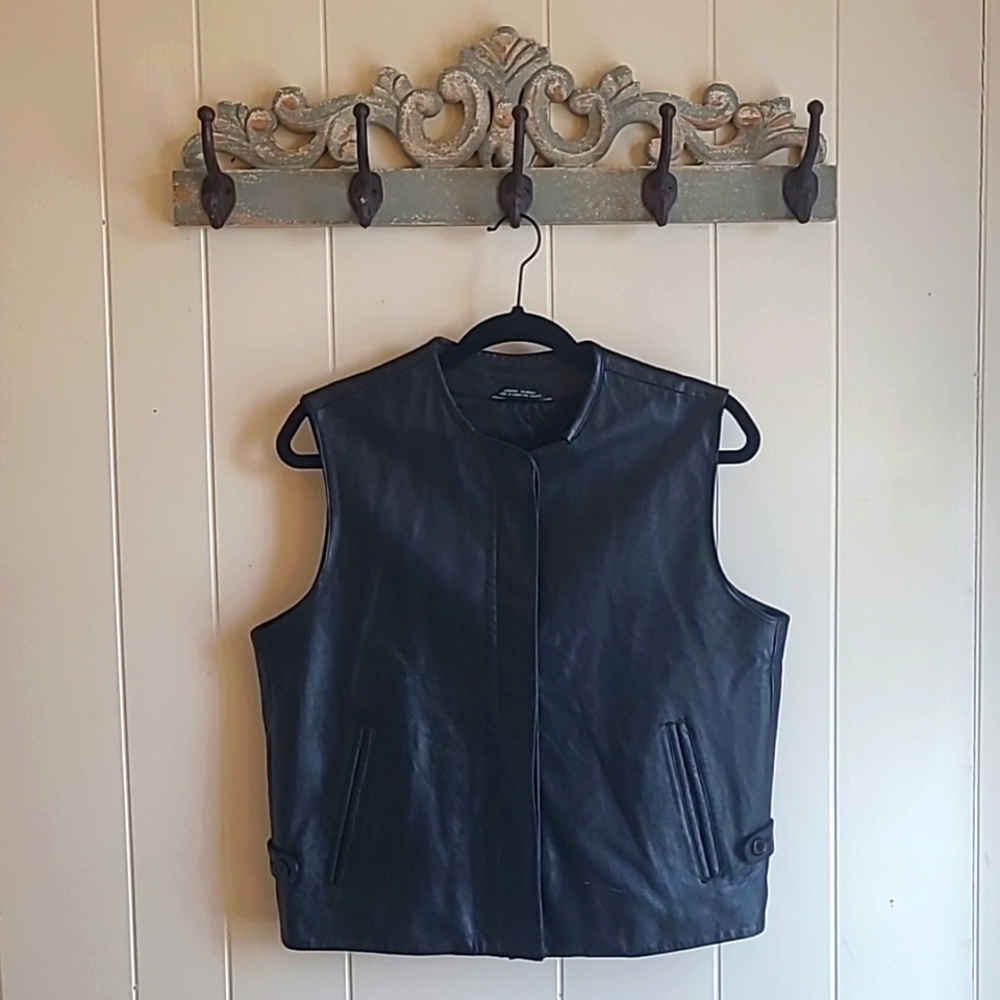 Genuine Leather Black Vest Size Medium